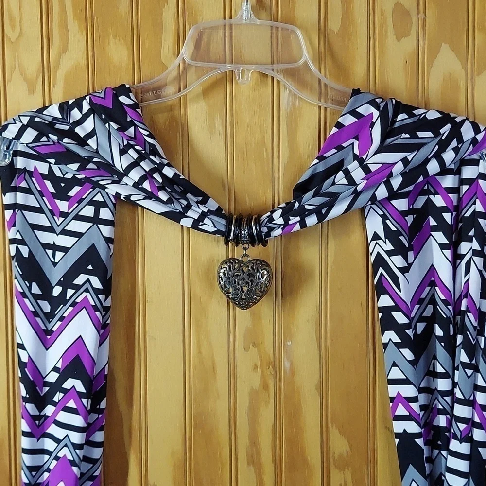 Scarf , belt
